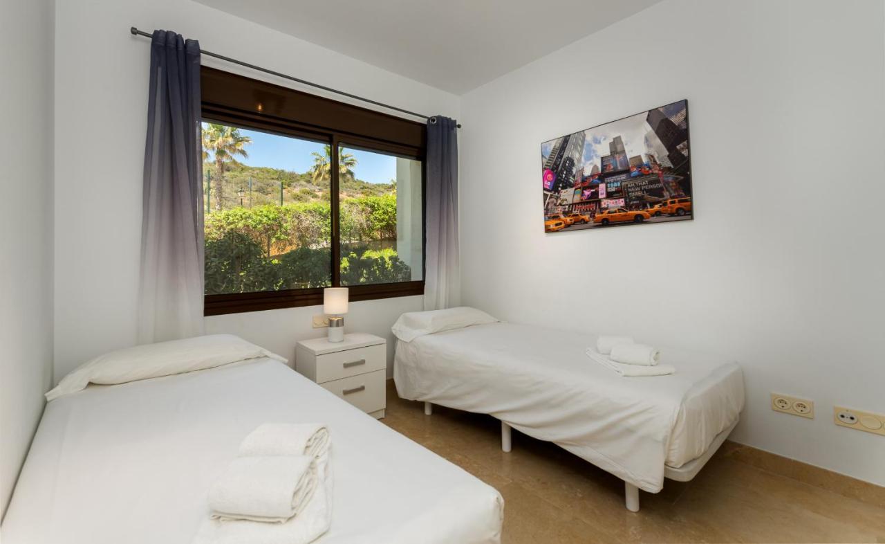 2149-Amazing Groundfloor 3 Bedrooms On Golf, Pools Alcaidesa Ngoại thất bức ảnh